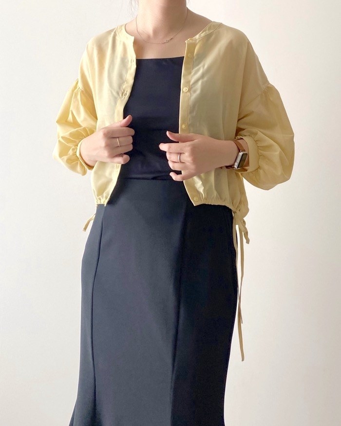 GU(ジーユー)のおすすめトップス「シアードローストリングブラウス(7分袖)Q+E」