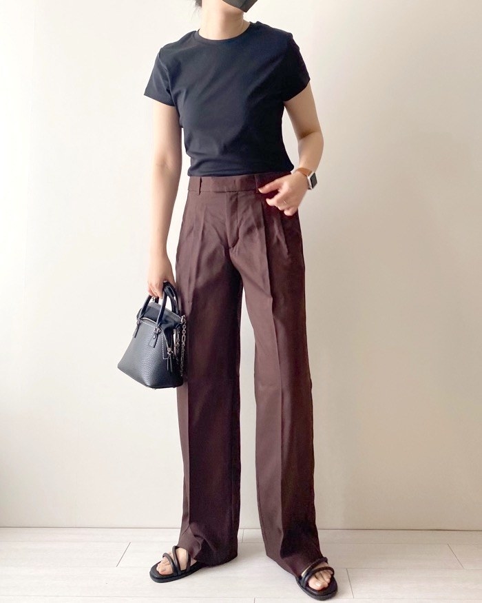 GU（ジーユー）で人気のおすすめアイテム「ローウエストバギーパンツ」