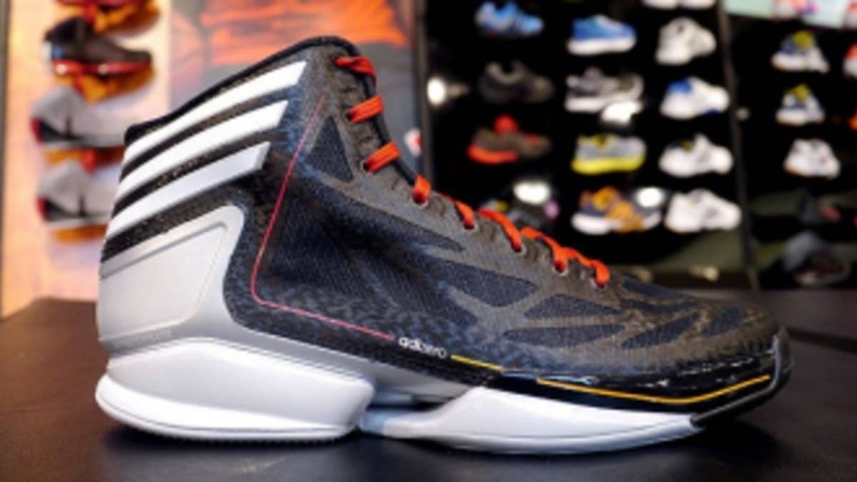 In addition to the "Crystal" colorway, the adidas adizero Crazy Light 2 is also available in a new black-based make-up.