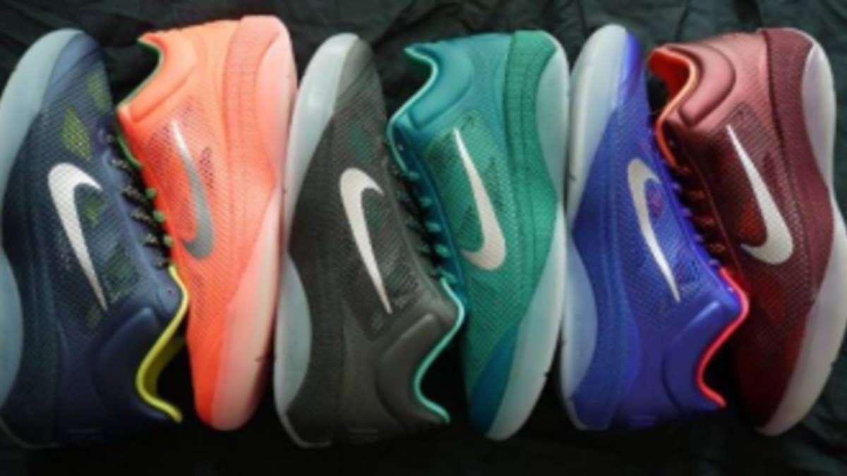After a look at the Zoom Hyperfuse Low in two exclusive Nike Elite Basketball League colorways earlier today, here's a few photos of the extended lineup.