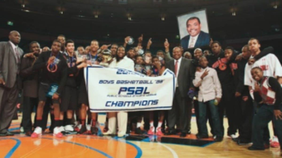 A look back at this weekend's NYC PSAL City Championship Game between Boys & Girls and Lincoln at Madison Square Garden.