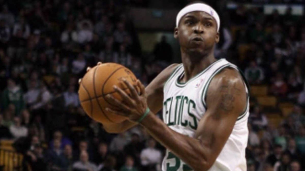 Rajon Rondo gives an assist to his newest Boston teammate.