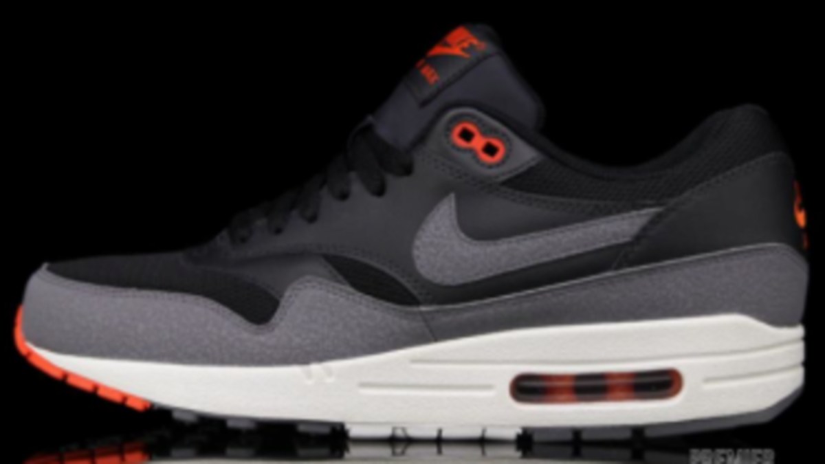 Nike air max 1 hotsell essential black gamma orange