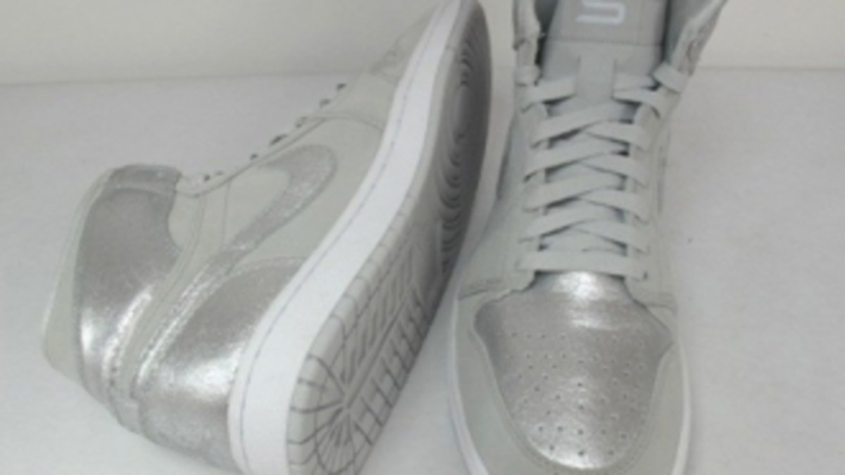 Jordan 1 sales silver anniversary