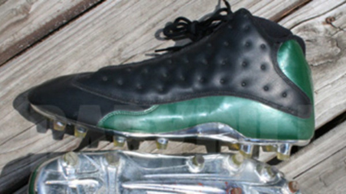 Jordan 13 hot sale cleats football