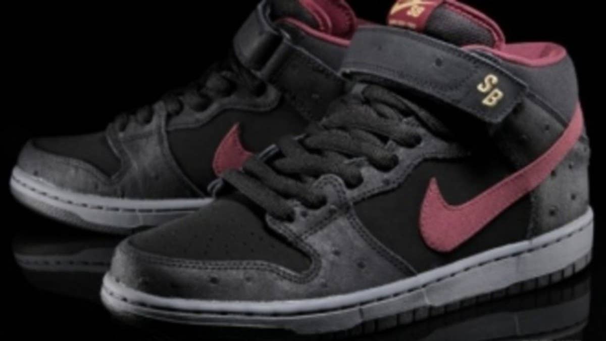 Cherrywood accents and ostrich skin join forces on this latest fall release of the SB Dunk Mid by Nike Skateboarding.