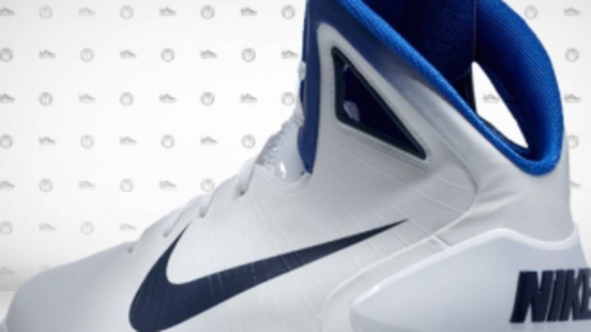 A look at the Hyperdunk 2010 Player Exclusive that Dirk Nowitzki has worn from wire-to-wire this NBA season.