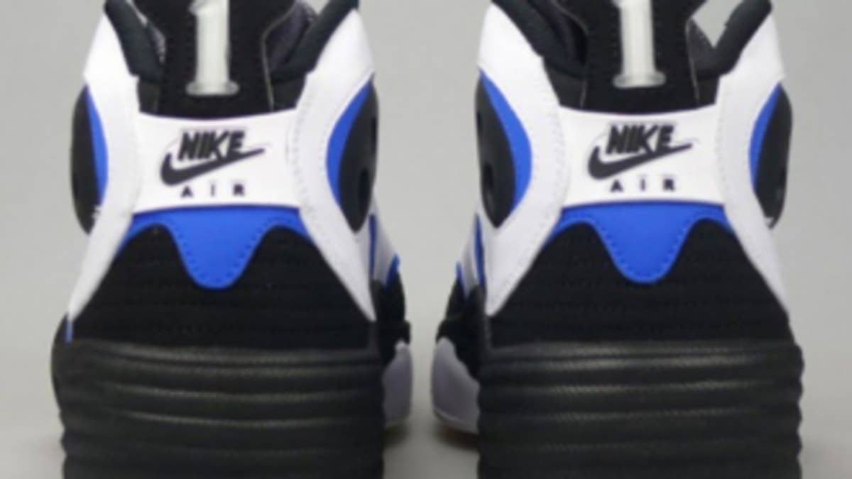 With their official return to retail just over a week away, today brings us another detailed look at the Air Flight One dressed in the classic Orlando Magic color scheme.