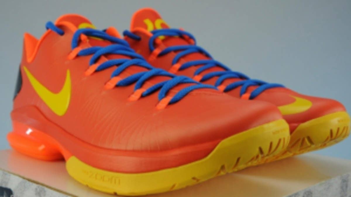Next weekend's round of releases will also include the KD V Elite in an alternate Oklahoma City Thunder colorway.