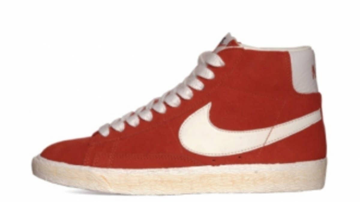 Nike Sportswear continues to roll out clean looks for the upcoming summer months with yet another vintage-finished Blazer Mid currently on it's way to retailers.  