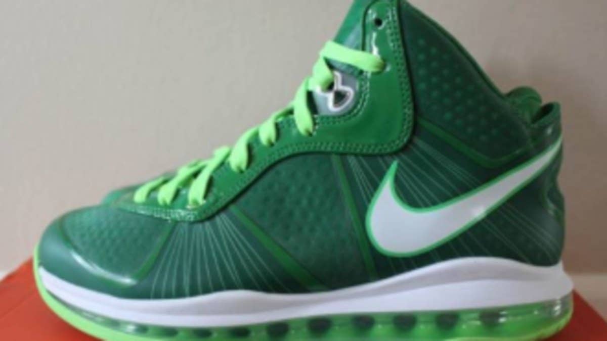 A previously unreleased sample colorway of the Air Max LeBron 8 V/2 surfaced on eBay recently.