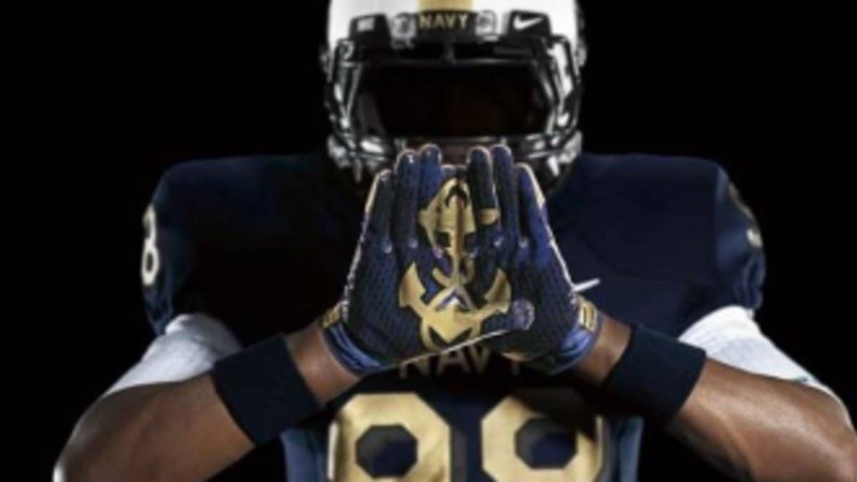 The new Navy Nike Pro Combat uniforms are tailor-made for the modern day warrior.