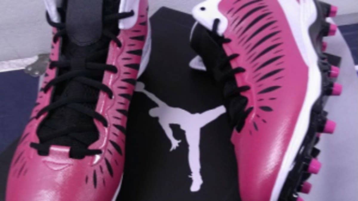 Nicks hopes for a Week 5 return in new pink cleats from the Jordan Brand.