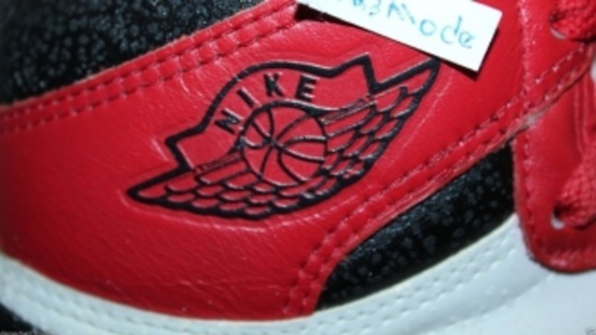 Nike shop wings logo