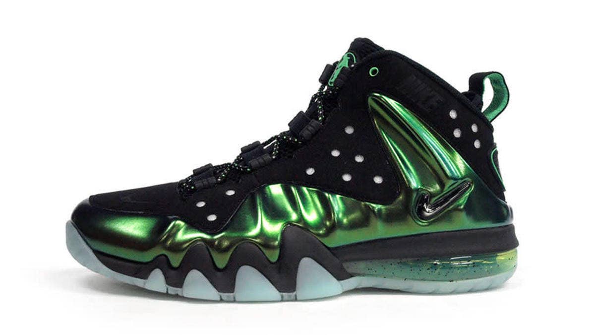 The "Gamma Green" Nike Barkley Posite Max is now available at select Nike Sportswear accounts.
