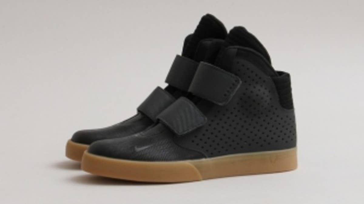 The Nike Flystepper 2K3 wave continues with a gum-bottom release.