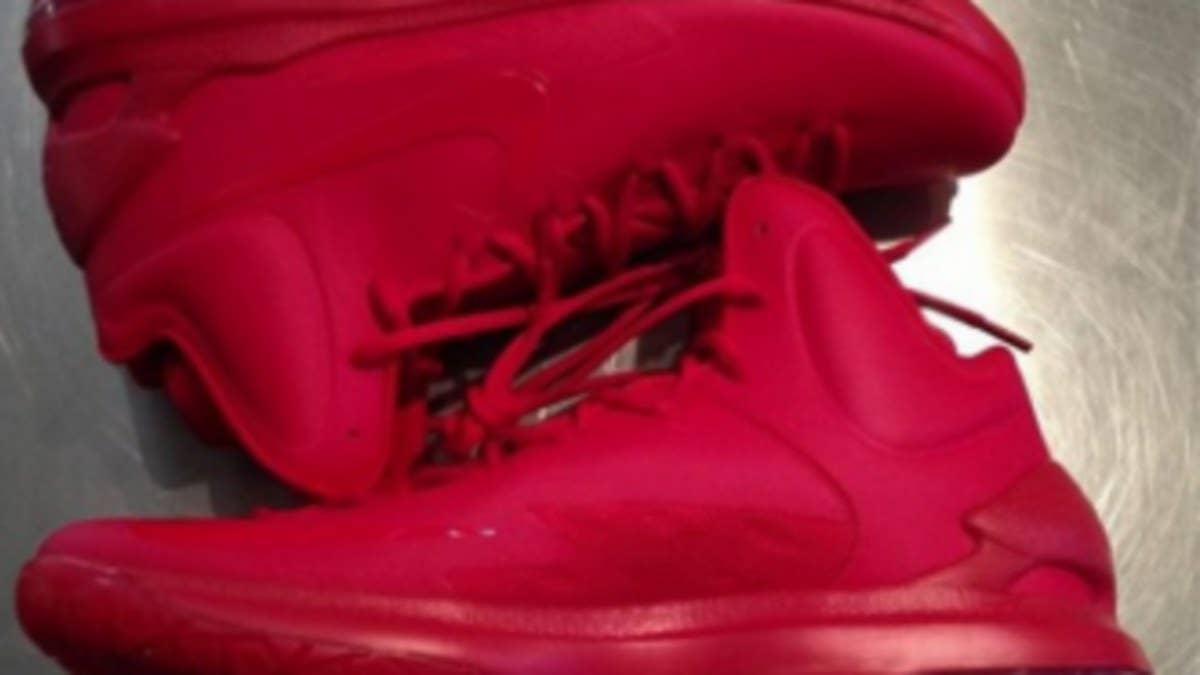 An interesting look for the KD V by Nike Basketball surfaces on the web today, sporting a bold all-red color scheme.