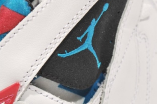 retro 7 blue and white