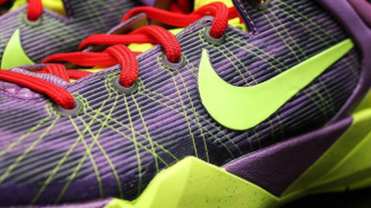 Nike Kobe VII Supreme - Christmas Day 