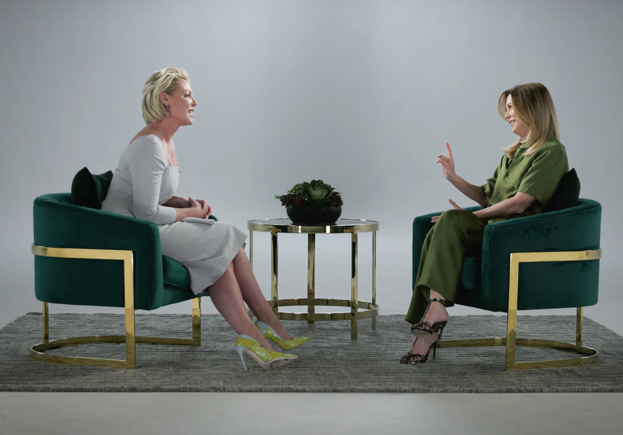 Katherine Heigl and Ellen Pompeo interviewing each other