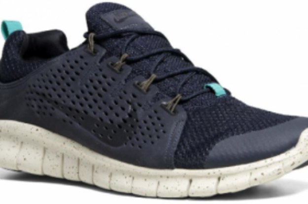 nike free powerlines white