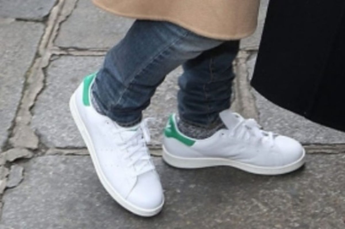 Kanye West Wears adidas Stan Smith in Paris  Stan smith outfit men, Stan  smith outfit, Adidas stan smith outfit
