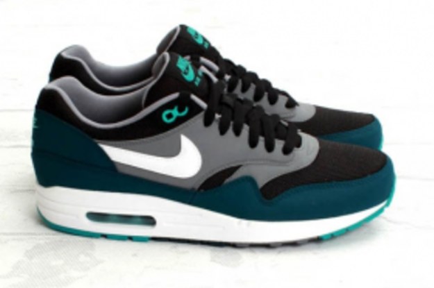Nike Air Max 1 Essential - Black/White-Mid Turquoise | Complex