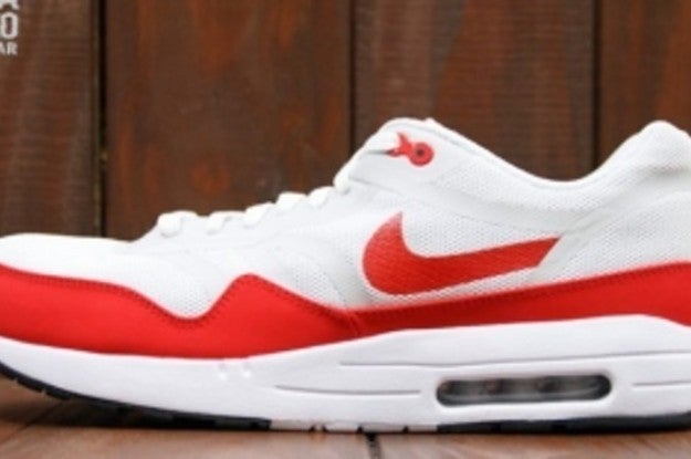 air max with red zip ties