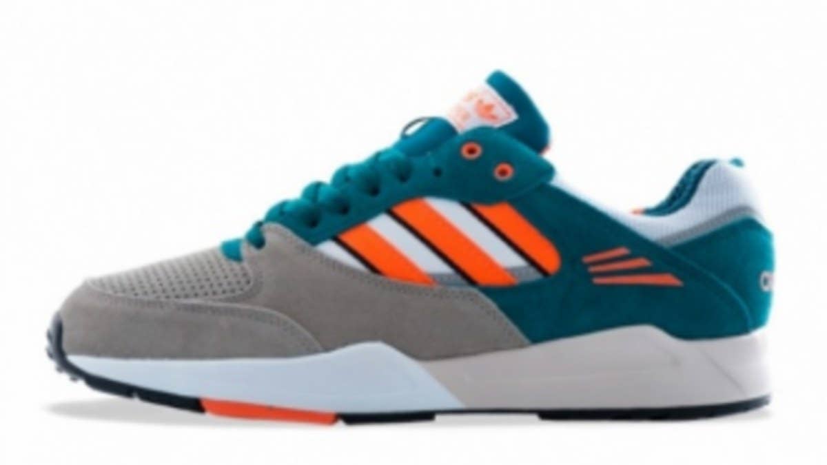 Classic Miami Dolphins team colors take over the all new Tech Super runner by adidas Originals.