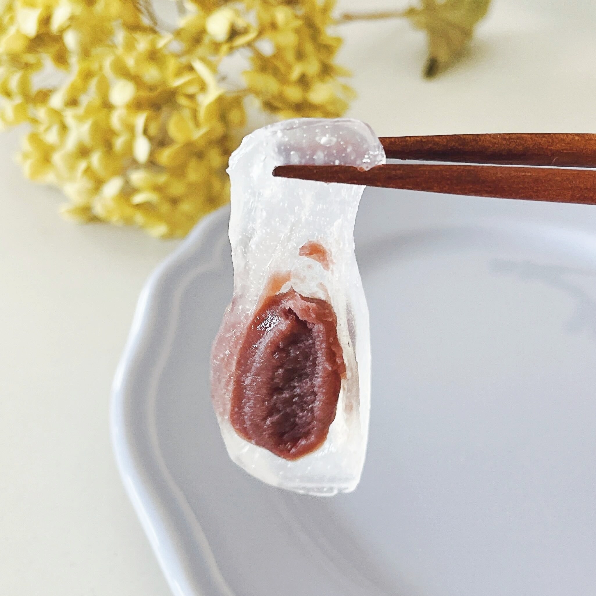 セブン-イレブンのオススメの和菓子「北海道十勝産小豆使用 冷やし葛まんじゅう」