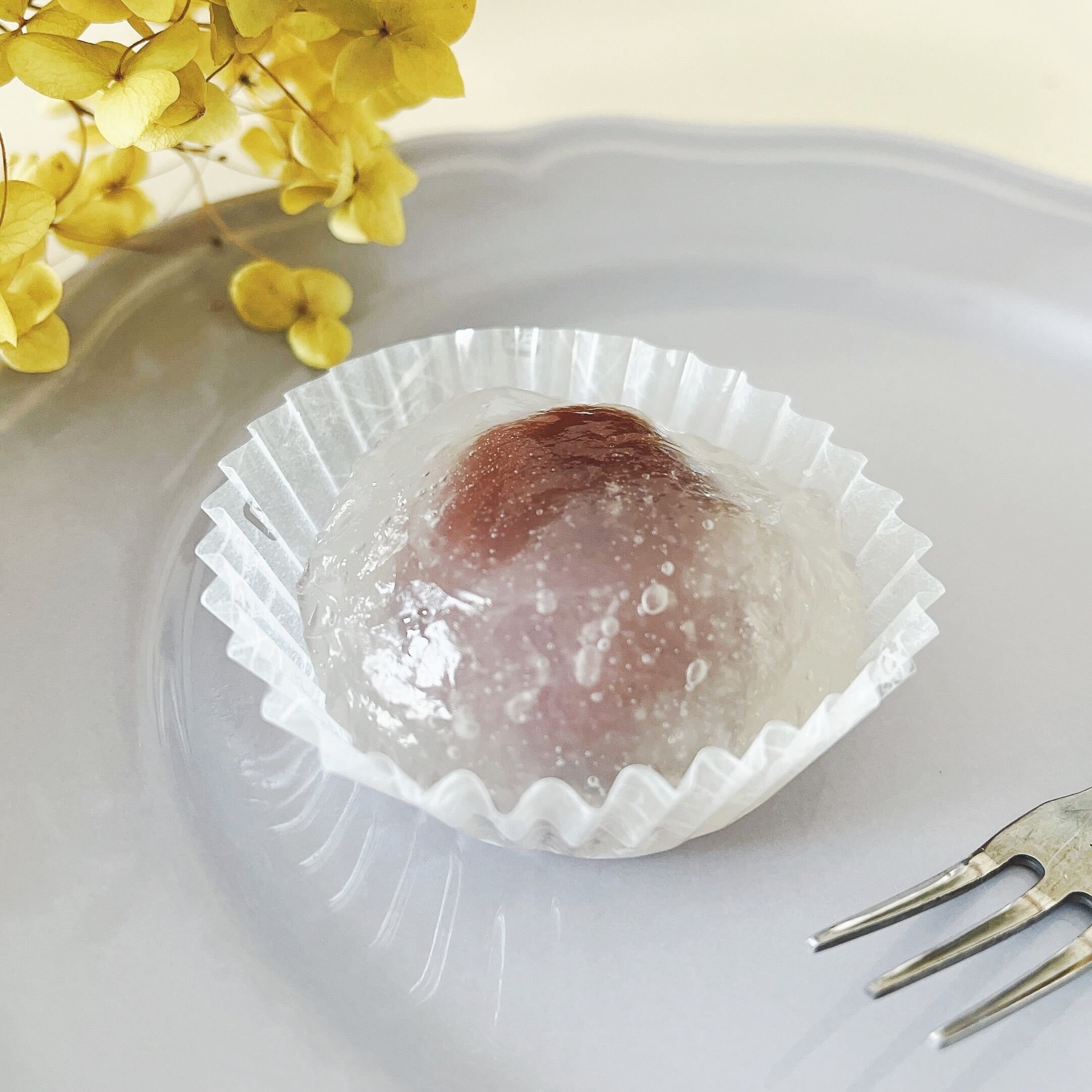 セブン-イレブンのオススメのスイーツ「北海道十勝産小豆使用 冷やし葛まんじゅう」