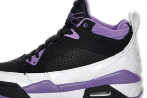 Jordan flight store black and purple