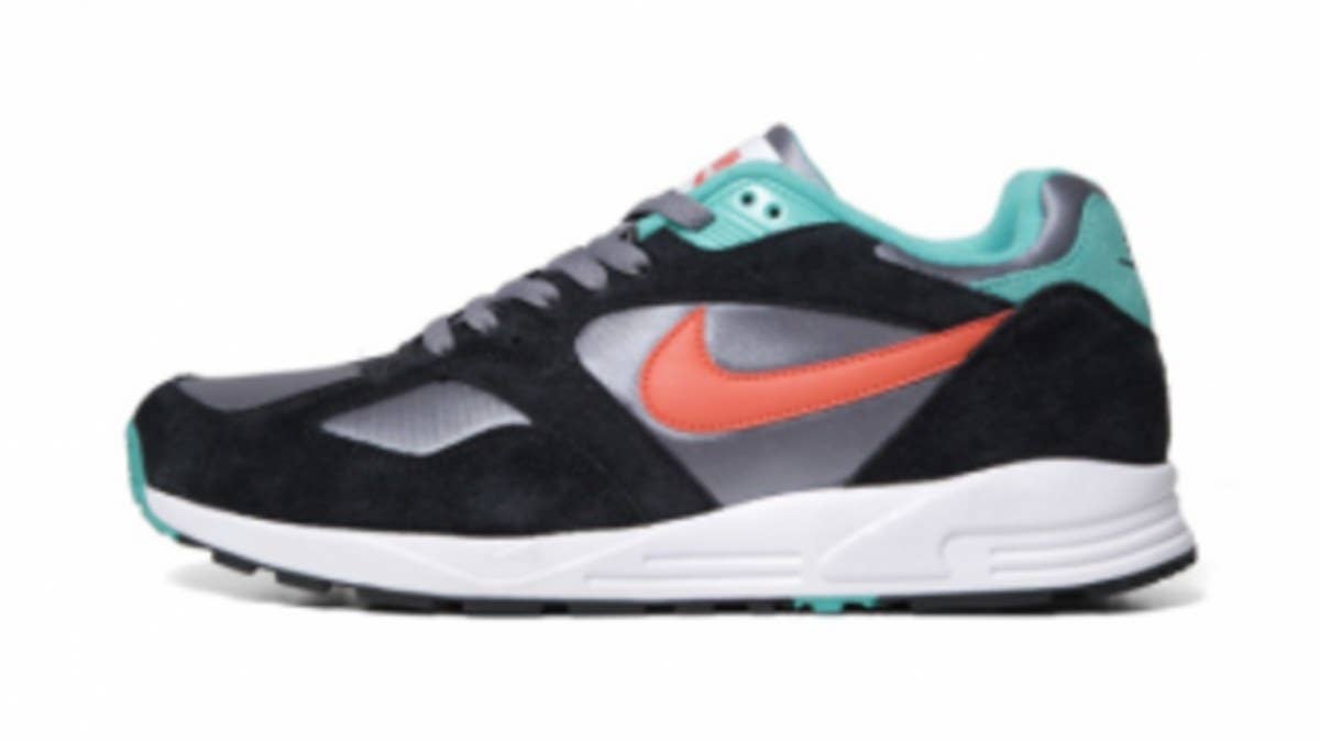 The retro Nike Air Base II will soon release in a new Cool Grey / Team Orange / Black / Anthracite / Atomic Teal colorway, geared towards the spring.