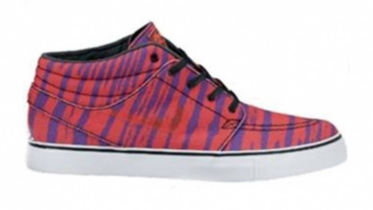 Another collection featuring the SB Stefan Janoski Mid arrives with an interesting zebra pattern taking over each style.