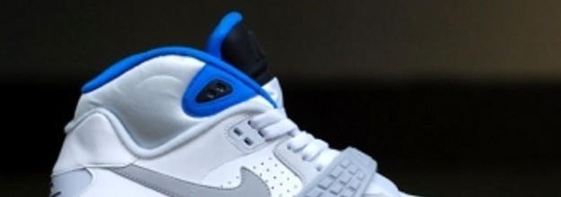 Sneaker Of The Week: Nike Trainer 1990 OG Bo Jackson 