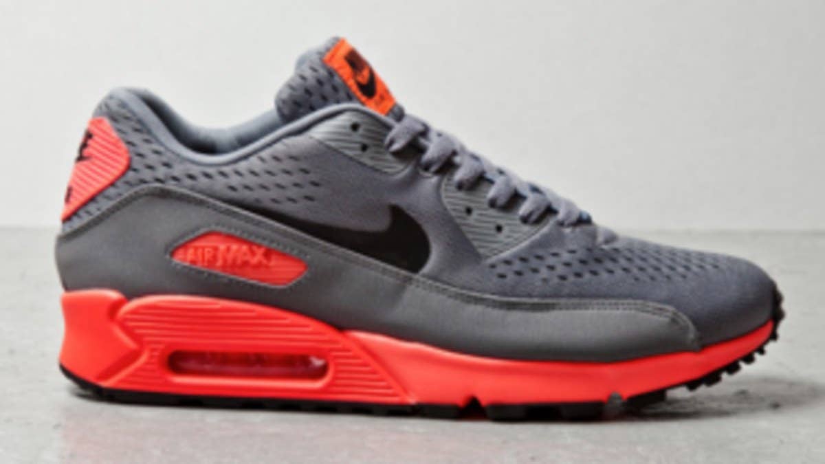 A look at another interesting, Engineered Mesh-equipped Air Max option for 2013.