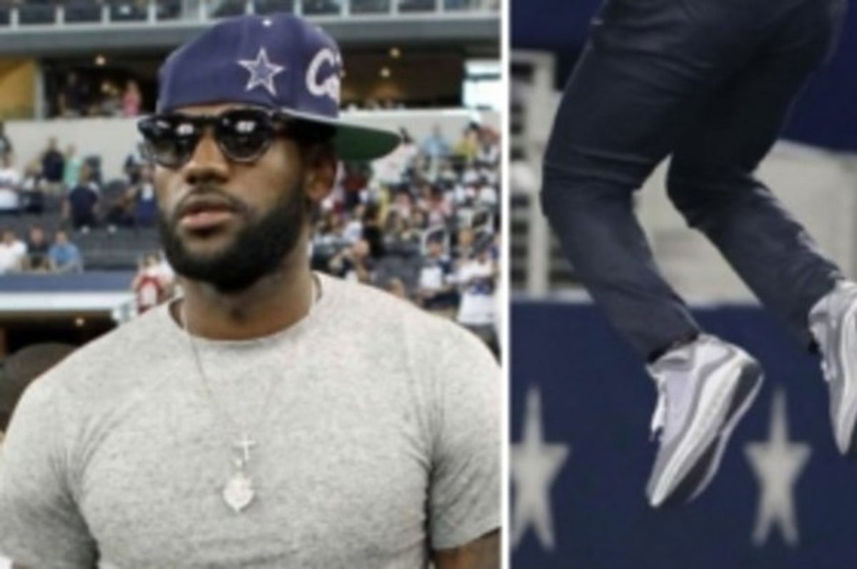 LeBron wearing special Yankees sneakers