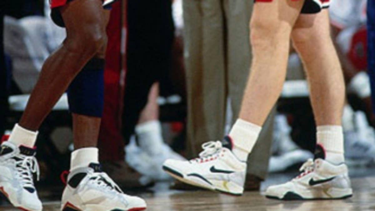 Today is Chris Mullin's birthday and since it falls during the Summer Olympics, we take a look at his Dream Team footwear.