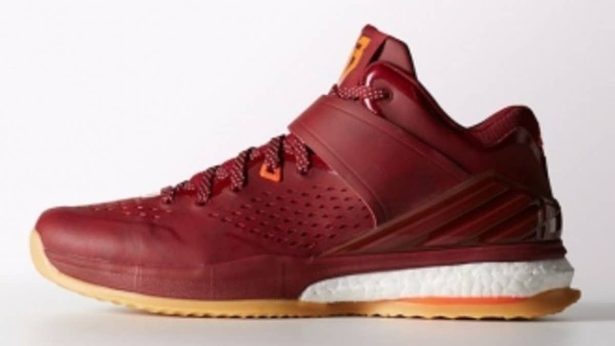 Here's a detailed look at Robert Griffin III's upcoming adidas RG3 Boost Trainer in a colorway loosely linked to his Washington football team.