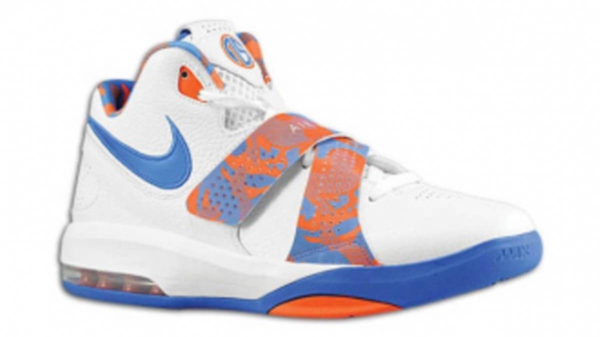 New Knicks-themed Nikes for STAT.