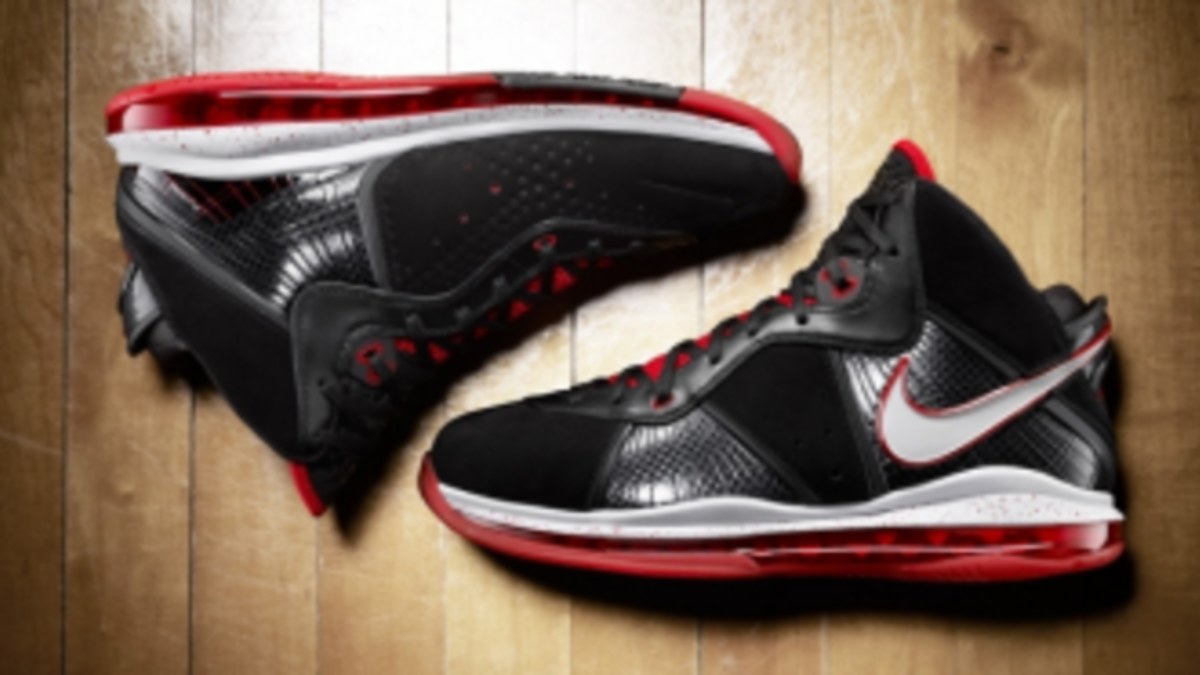 Lebron 8 all store black