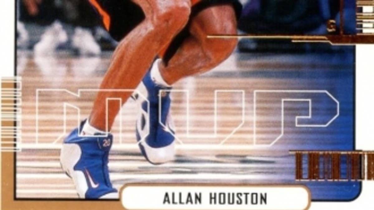 Kicks on Cards celebrates this weekend's return of the 'Knicks' Nike Air Flightposite with a look at Allan Houston's original PE version.