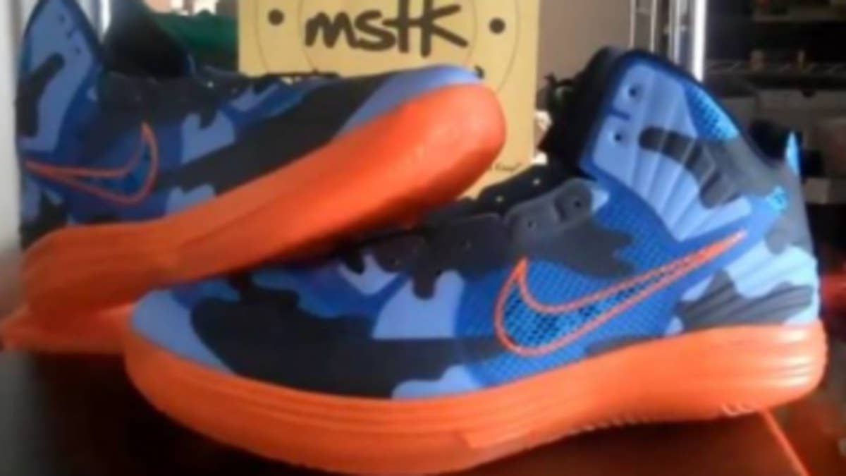 A video review of the upcoming Nike Lunar Hypergamer in a blue-based camouflage colorway.