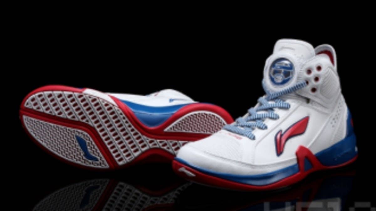 Baron Davis will defend the Staples Center in this player exclusive colorway of Li-Ning's Defend.
