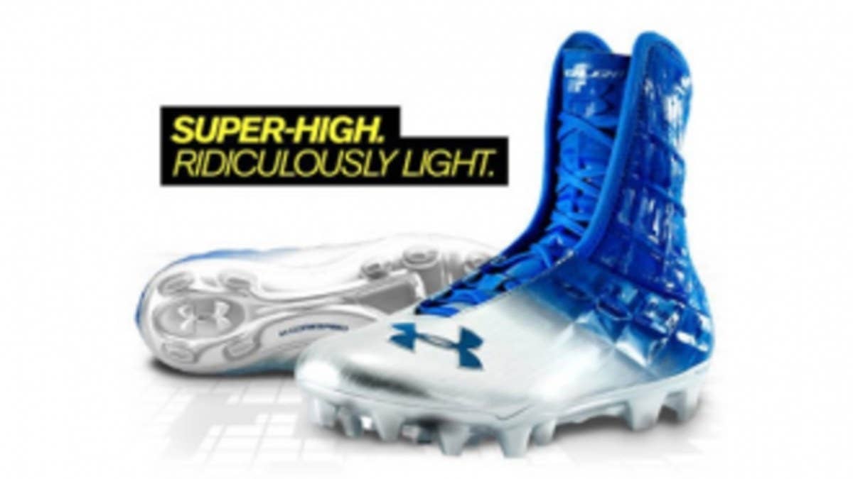 Worn by Cam Newton during his rookie season, this heavy duty cleat tips the scales at just 10.3 ounces.