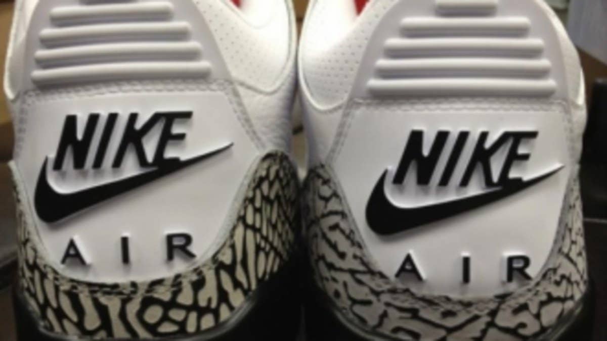 With already a ton of counterfeit pairs on the market, today brings us a much needed authentic vs. fake comparison of the Air Jordan 3 Retro '88.