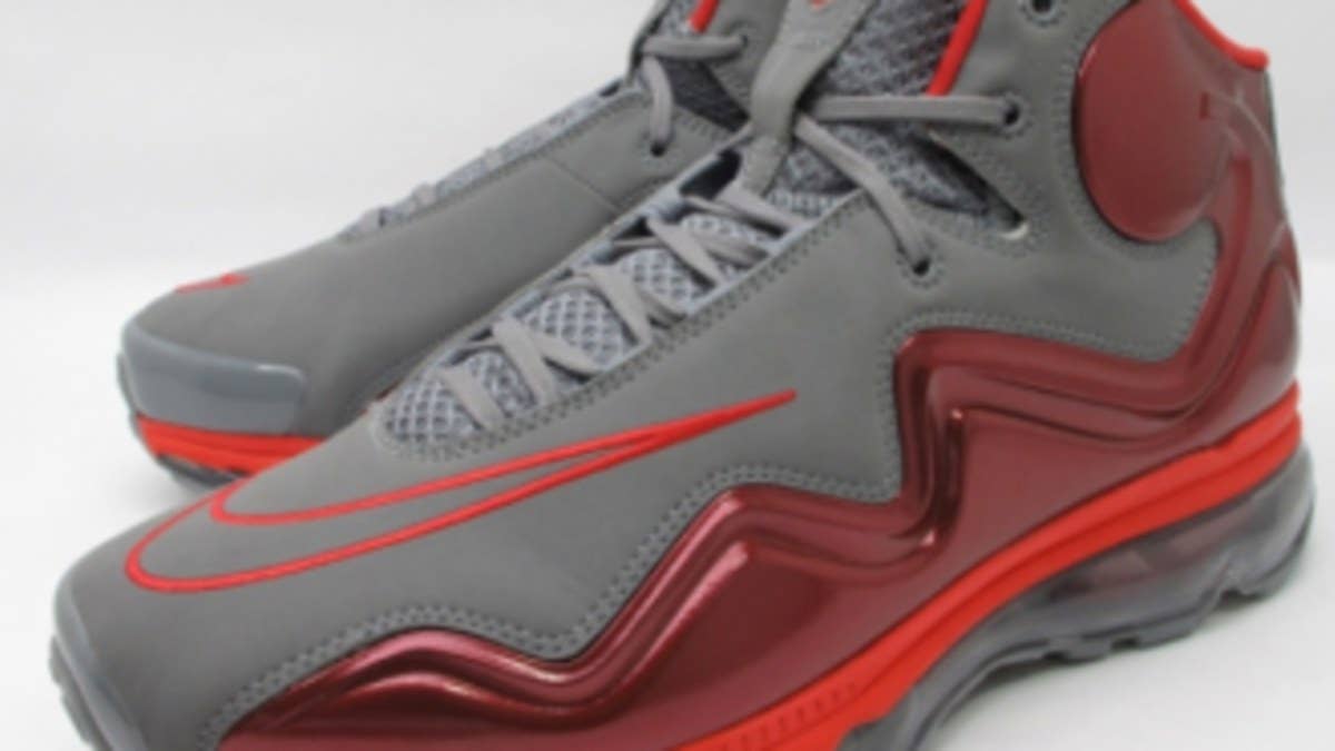 While many fans of the recently introduced Air Max Flyposite have their mind set on the upcoming "Megatron" edition, NSW will also be releasing the gridiron trainer in this simple grey/red color combo.  
