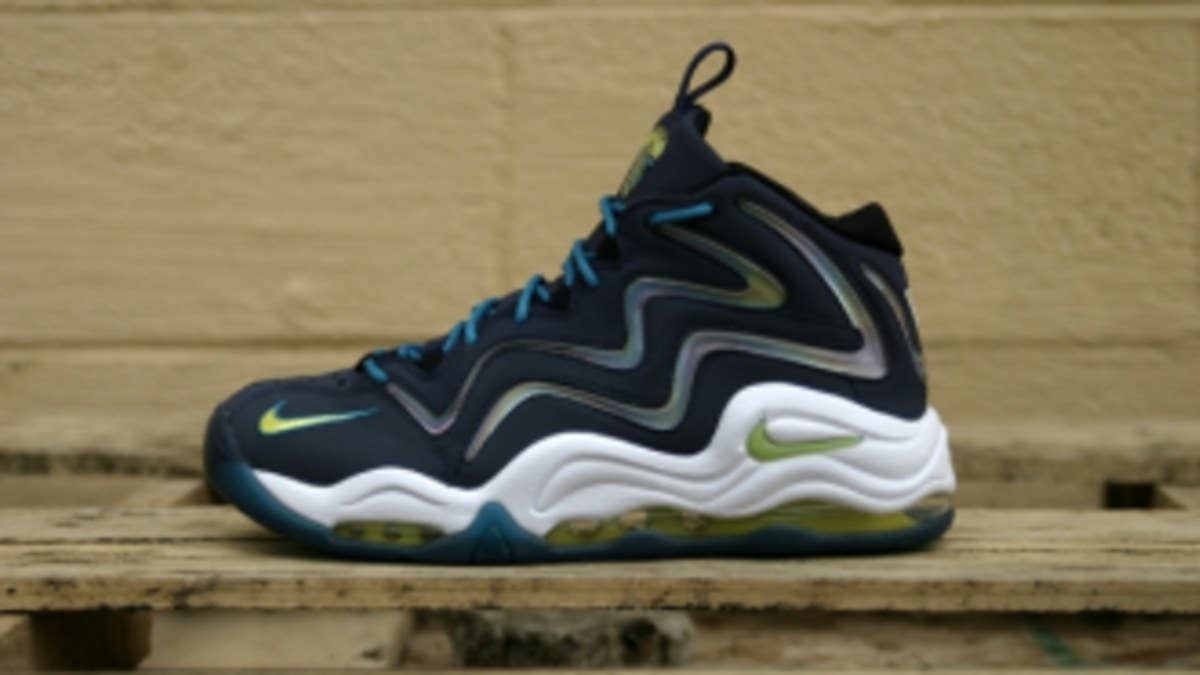 The return of the debut Air Pippen is highlighted by this all new "Midnight Navy" colorway.
