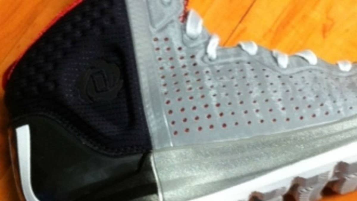 Pick up the shoe Derrick Rose is wearing for home games in the Windy City.