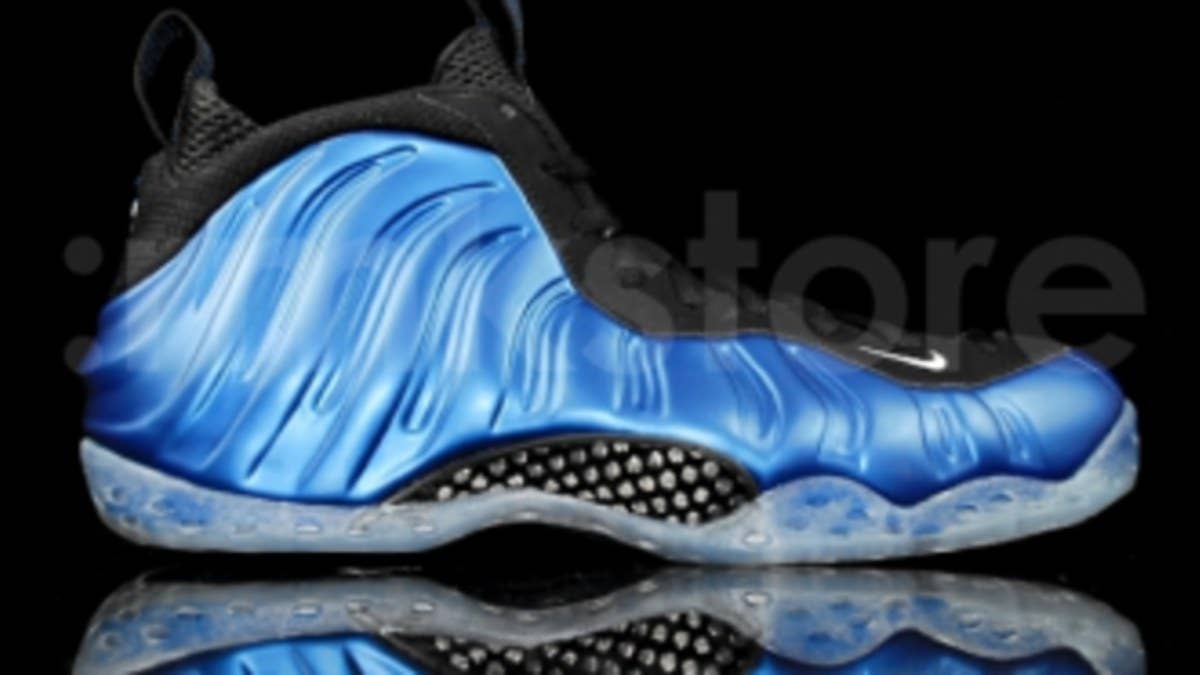 Yet another detailed look at the 2011 Retro edition of the "Penny" Air Foamposite One.